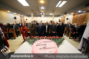 تجلیل از هنرمندان متولد دی ماه در مجتمع باغ زیبا