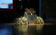 معرفی برگزیدگان جشن حافظ در شبی بدون علی معلم / تندیس حافظ به فرهادی، معتمدآریا، حسینی و گلزار رسید / 