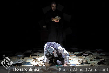نمایش "گفتگوی شبانه" در خانه نمایش
