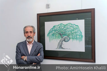 نمایشگاه آثار سورئال با خودکار فرامرز گل‌زاده در گالری بهروز