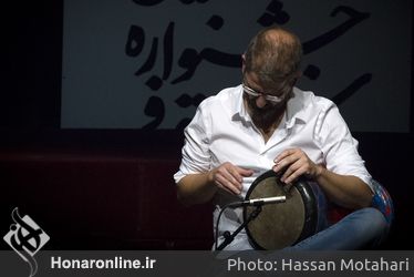 اجراي گروه موسیقی "نفس" به سرپرستی خومه کنته از کشور اسپانیا در سي و سومين جشنواره موسيقي فجر