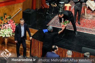 بزرگداشت حکیم ابوالقاسم فردوسی در فرهنگسرای نیاوران با اجرای گروه موسیقی شهپر