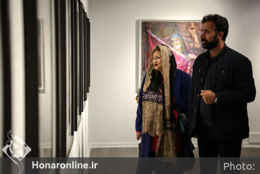 نمایشگاه نقاشی ناصر پلنگی و لباس بهنود جواهرپور در گالری آریانا 