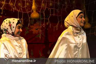 نمایش "زنان بیشه گل" در تالار چهارسو