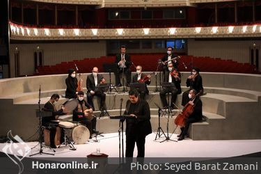 کنسرت آنلاین سالار عقیلی در تالار وحدت