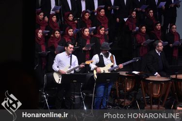 اجراى ارکستر ملی ایران با نام "شب موسيقى ارمنى" به رهبری مهمان رازمیک اوهانیان 