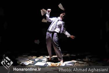 نمایش "گفتگوی شبانه" در خانه نمایش