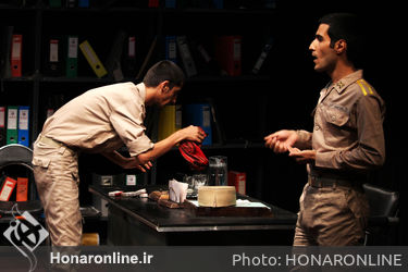نمایش "لانچر پنج" در تالار حافظ