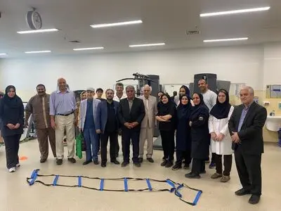 تقدیر  هنرمندان پیشکسوت از کادر درمان
