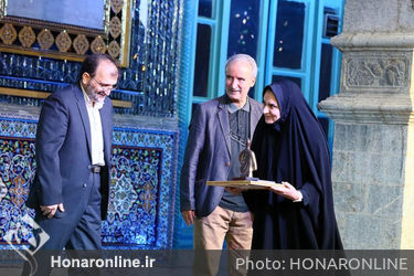 تقدیر از راویان و محققان تاریخ شفاهی برتر در هشتمین دوره هفته هنر انقلاب