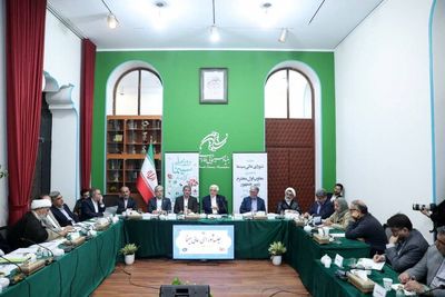 عارف: زمینه بازگشت هنرمندان ایرانی خارج از کشور فراهم شود