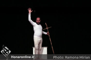 نمایش "پادشاه میمیرد" در تماشاخانه دیوار چهارم