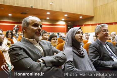 اولین  اجرای رپرتواری ازموسیقی محلی قزاقستان توسط گروه"ساری آرقا"  در فرهنگسرای نیاوران 