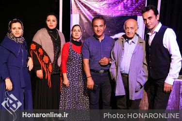 نمایش "آهنگ‌های لندندری" در تماشاخانه استاد جمشید مشایخی