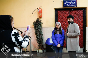 اکران مردمی فیلم "ثبت با سند برابر است" در سینما آفریقا