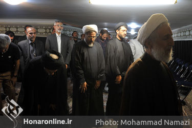 مراسم گرامى‌داشت هفتمین شب شهادت امام حسین (ع) در موسسه توسعه هنرهای معاصر
