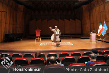 مراسم رونمایی از کتاب «نمایش خیابانی ایران و تئاتر خیابانی جهان» در تالار رودکی