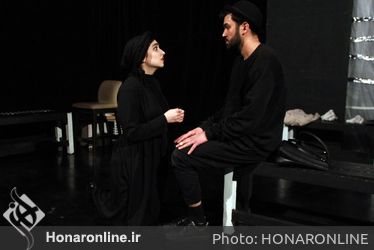 نمایش اسپانیایی (از تپش افتاده) در تماشاخانه جمشید مشایخی