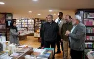 در کتابگردی خانوادگی رئیس‌جمهور چه گذشت؟