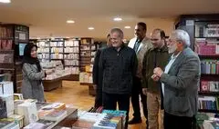 در کتابگردی خانوادگی رئیس‌جمهور چه گذشت؟