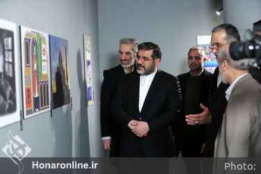 بازدید وزیر فرهنگ از نمایشگاه پانزدهمین جشنواره هنرهای تجسمی