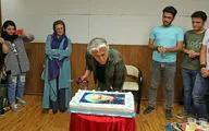 رضا کیانیان در جشن تولدش: هیچ وقت در زندگی منتظر نبودم صدایم کنند / کودکان و نوجوانان برای رضا کیانیان جشن تولد گرفتند