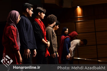 اجرای برگزیدگان جشنواره ملی موسیقی جوان بخش دستگاهی در سی و پنجمین جشنواره موسیقی فجر 