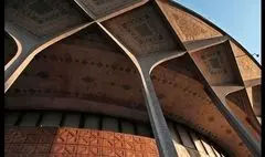 اجرای رایگان چند نمایش روی صحنه