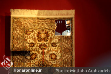 بازدید سید عباس صالحی و سیدمحمد مجتبی حسینی از نمایشگاه هنرهای تجسمی فجر