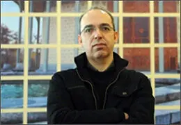 بهزاد صدیقی: تئا‌تر نباید برای جذب مخاطب خود را در سطح مخاطب عام پایین بیاورد