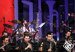 گروه آرس‌نوا برای اولین بار با خواننده در صحنه