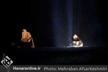 نمایش روشنای شب تار در بوستان ولایت