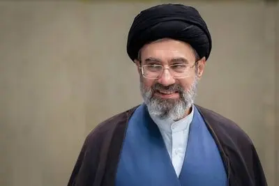 رهبر انقلاب: سال ۱۴۰۵ سال اقتصاد مقاومتی در سایه وحدت ملی و امنیت ملی است 
