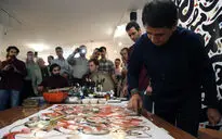 پرفورمنس کالیگرافی مهدی حاجی محمدی فریمانی در گالری ترانه باران