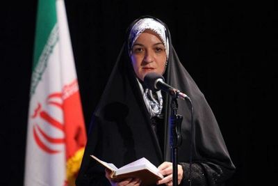Yazdi poet awarded at the Fajr Festival