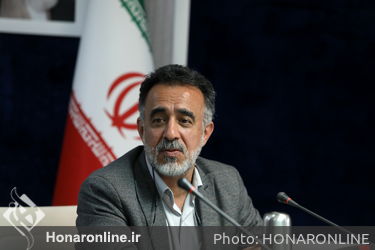 نشست دبیر عالی شورای انقلاب فرهنگی با تعدادی از هنرمندان تئاتر