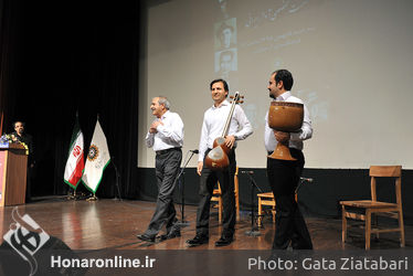 نشست تخصصی آیین آواز "حس و حال در آواز ایرانی" در فرهنگسرای ارسباران