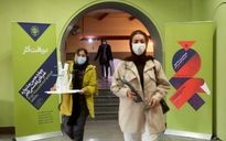 تحویل آثار هنرمندان به چهاردهمین جشنواره هنرهای تجسمی فجر