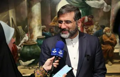 دریافت تخفیف 30درصدی کتاب از طریق سامانه/ برخورد جدی با تولیدکنندگان فیلم‌های زیرزمینی در سینما