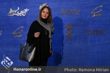 اکران فیلم "ناگهان درخت" در سومین روز سی و هفتمین جشنواره فیلم فجر - مهناز افشار