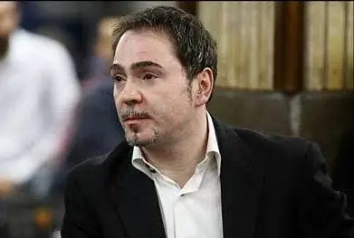 وقت برای آلبوم و کنسرت ندارم / خشایار اعتمادی در گفت‌و‌گو با هنرآنلاین