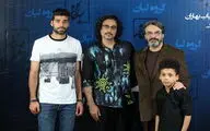 استاد موسیقی در یک کنسرت شاد بندری