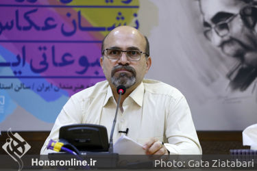 نشست مطبوعاتی اولین دوره اعطاء نشان عکاسان سال مطبوعات ایران در خانه هنرمندان