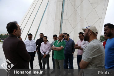 بازدید هنرمندان کشور هندوستان از برج آزادی