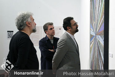بازدید سید مجتبی حسینی از نمایشگاه بهمن پناهی
