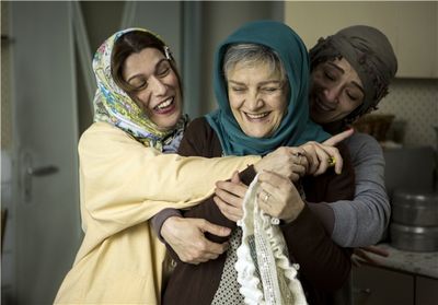 ˝آبجی˝ با بازی گلاب آدینه آبان روی پرده می‌رود