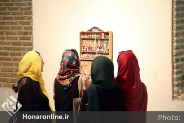  نمایشگاه گروهی "سه تن" در گالری پروژه های آران