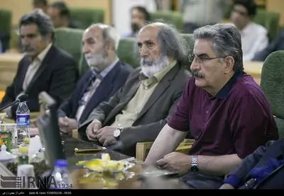 محمدرضا درند:  نهادها و اشخاصی غیر  متخصص در حوزه تئاتر با ناآگاهی به تئاتر ضربه می زنند