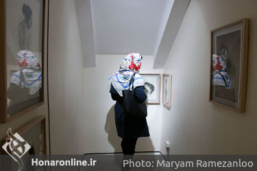 نمایشگاه نقاشی اکرم محمودی در گالری این‌جا