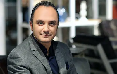 مجری تلویزیون در نخستین کنسرت خود چه پوشید؟